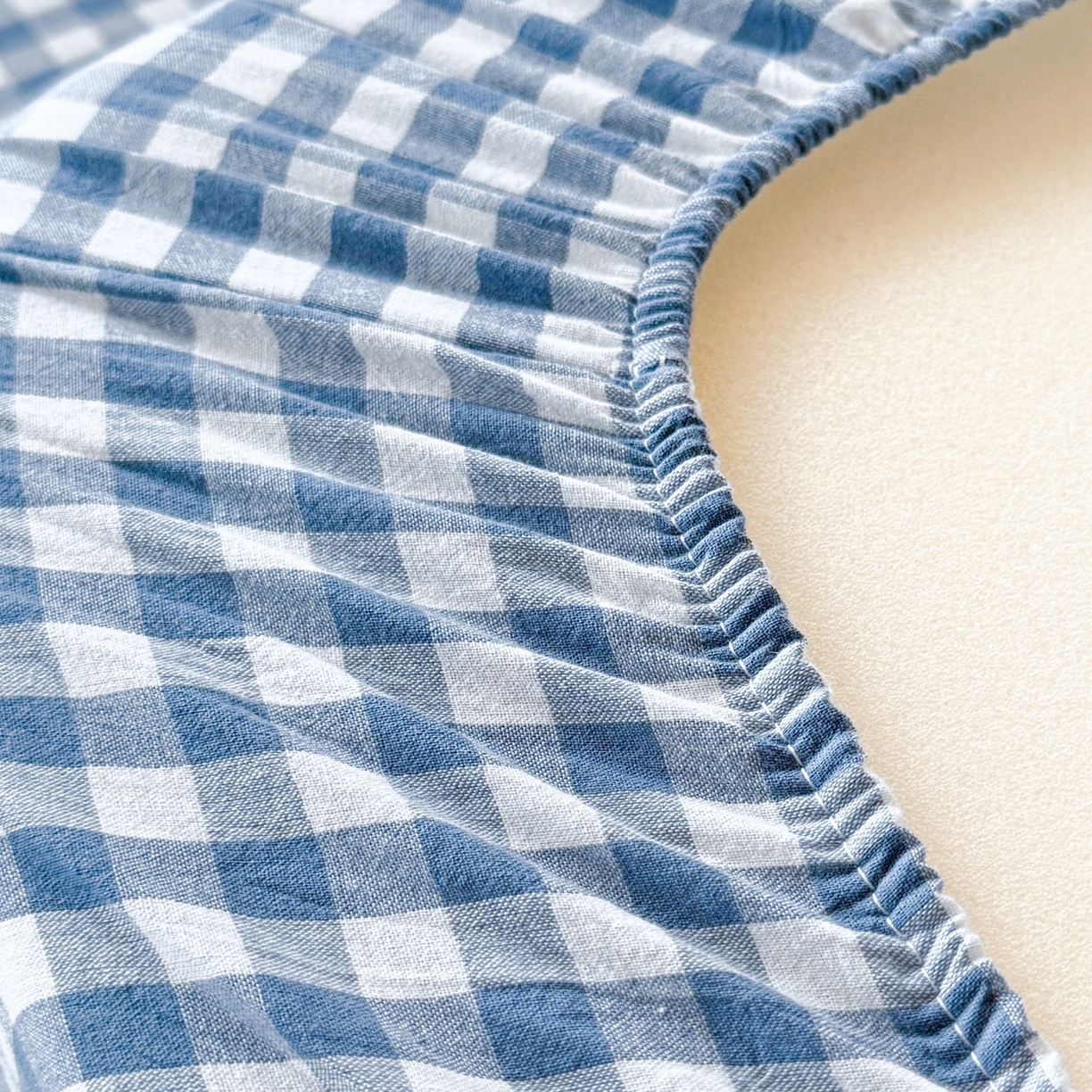 91家纺网 家纺一手货源 找家纺 盛秋家纺 2025新款A类水洗棉格子印花床笠单品床笠单件单床笠 蓝小格