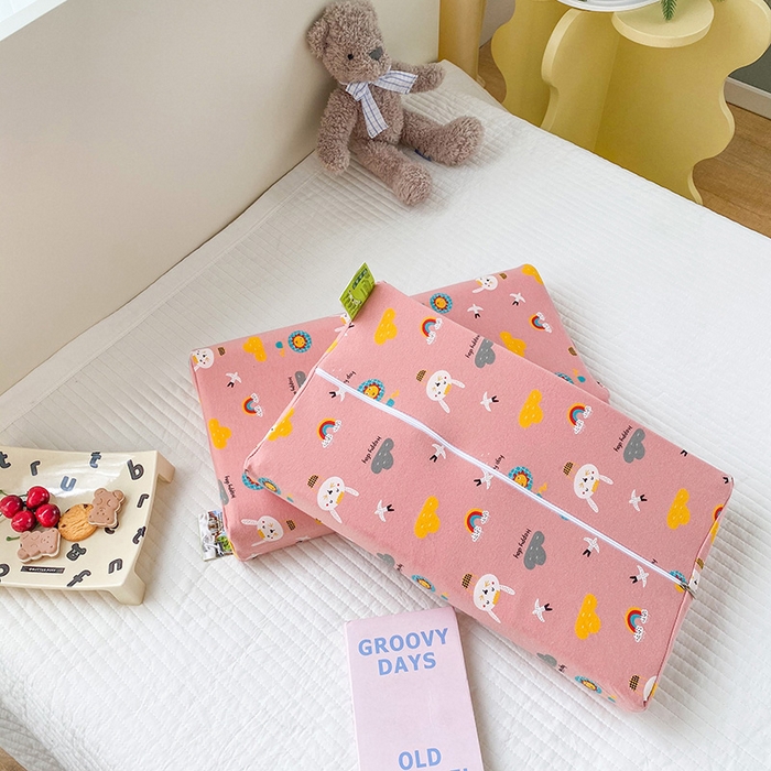 91家纺网 家纺一手货源 找家纺 美丽折家纺 2025新款A类全棉儿童乳胶枕枕头枕芯 彩虹小兔 30x50cm/只（乳胶枕芯+外套+内套）