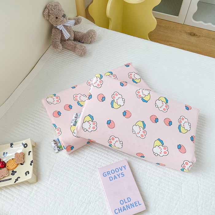 91家纺网 家纺一手货源 找家纺 美丽折家纺 2025新款A类全棉儿童乳胶枕枕头枕芯 草莓兔 30x50cm/只（乳胶枕芯+外套+内套）