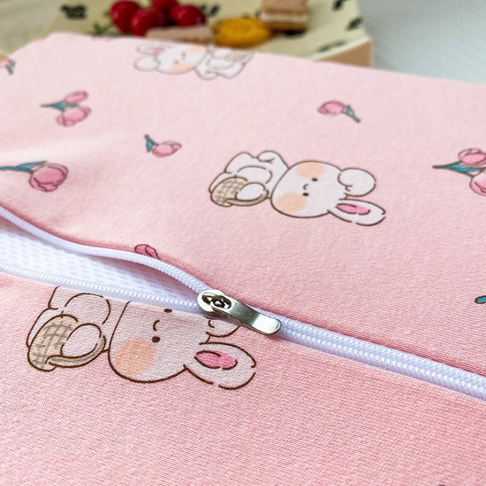 91家纺网 家纺一手货源 找家纺 美丽折家纺 2025新款A类全棉儿童乳胶枕枕头枕芯 花朵小兔 30x50cm/只（乳胶枕芯+外套+内套）