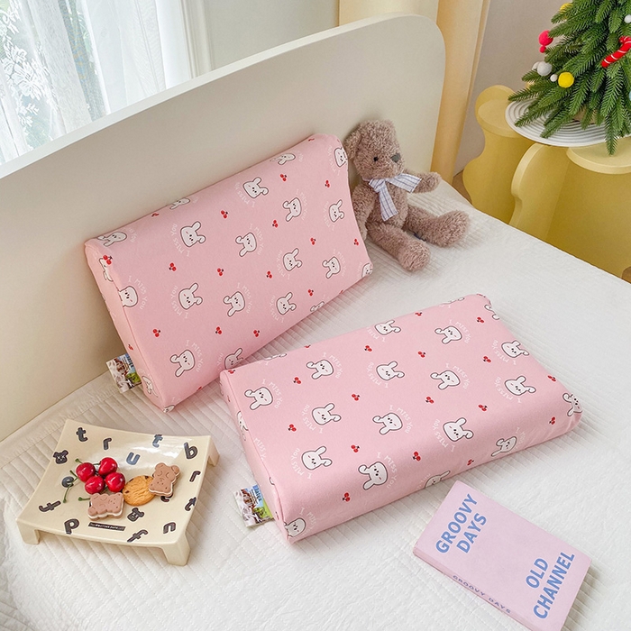 91家纺网 家纺一手货源 找家纺 美丽折家纺 2025新款A类全棉儿童乳胶枕枕头枕芯 樱桃兔粉 30x50cm/只（乳胶枕芯+外套+内套）