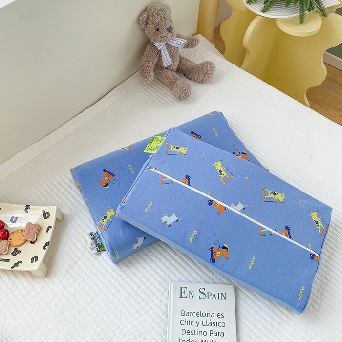 91家纺网 家纺一手货源 找家纺 美丽折家纺 2025新款A类全棉儿童乳胶枕枕头枕芯 滑板小狗 30x50cm/只（乳胶枕芯+外套+内套）