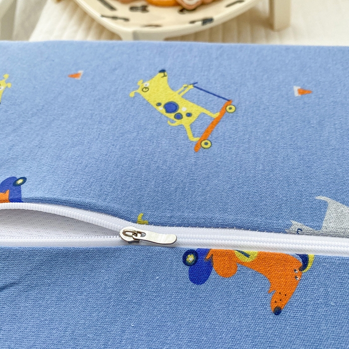 91家纺网 家纺一手货源 找家纺 美丽折家纺 2025新款A类全棉儿童乳胶枕枕头枕芯 滑板小狗 30x50cm/只（乳胶枕芯+外套+内套）