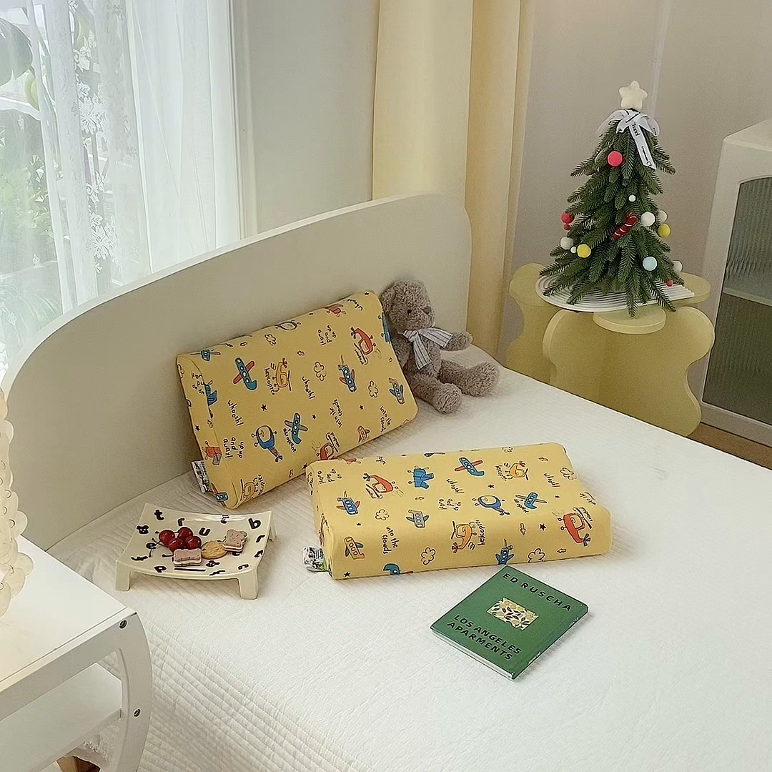 91家纺网 家纺一手货源 找家纺 美丽折家纺 2025新款A类全棉儿童乳胶枕枕头枕芯 梦想飞机 30x50cm/只（乳胶枕芯+外套+内套）