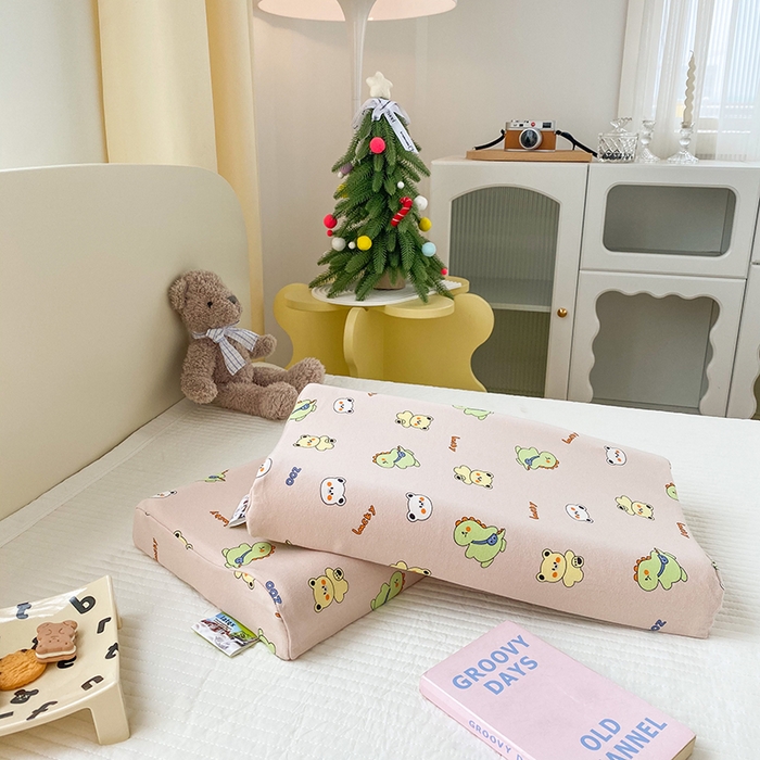 91家纺网 家纺一手货源 找家纺 美丽折家纺 2025新款A类全棉儿童乳胶枕枕头枕芯 恐龙小熊-咖 30x50cm/只（乳胶枕芯+外套+内套）