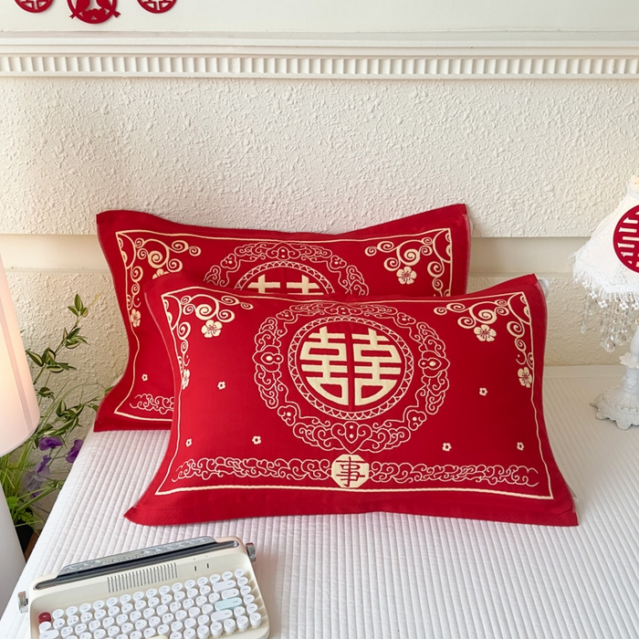 91家纺网 家纺一手货源 找家纺 （总）悦然毛巾被 2025新款悦然三层大红枕巾婚庆三层全棉纯棉纱布枕巾