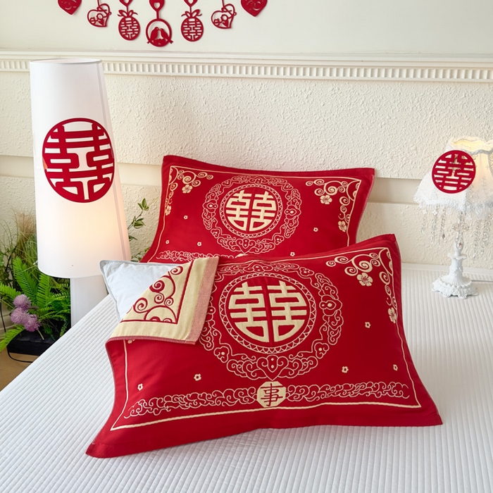 91家纺网 家纺一手货源 找家纺 悦然毛巾被 2025新款悦然三层大红枕巾婚庆三层全棉纯棉纱布枕巾 红妆喜事 52x78cm枕巾一对