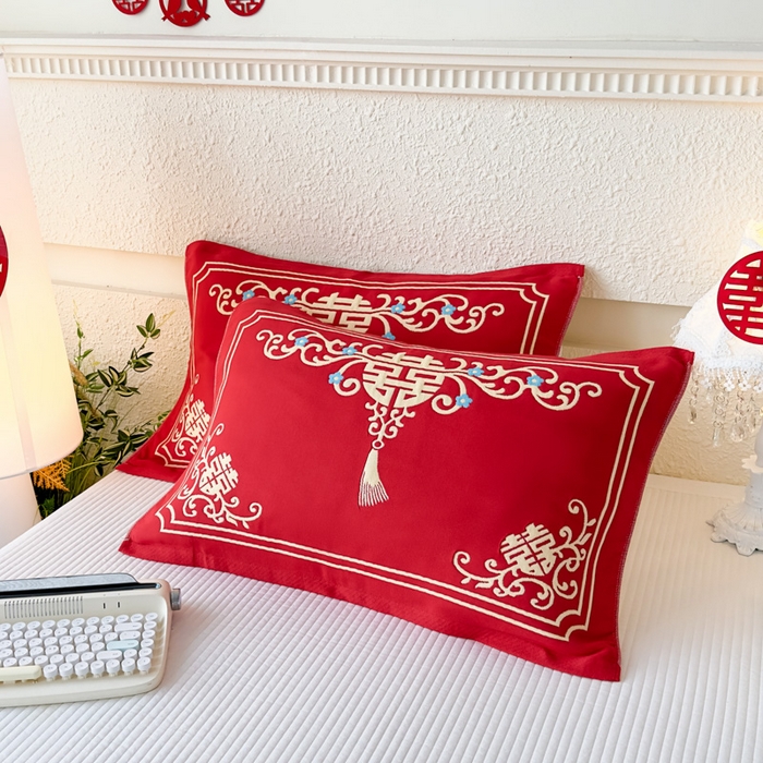 91家纺网 家纺一手货源 找家纺 悦然毛巾被 2025新款悦然三层大红枕巾婚庆三层全棉纯棉纱布枕巾 吉红如意 52x78cm枕巾一对