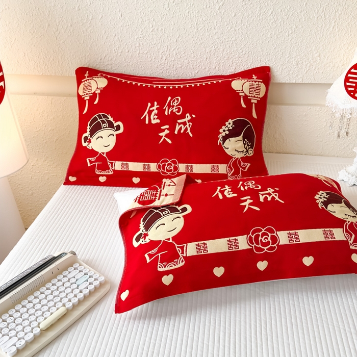 91家纺网 家纺一手货源 找家纺 悦然毛巾被 2025新款悦然三层大红枕巾婚庆三层全棉纯棉纱布枕巾 佳偶天成 52x78cm枕巾一只