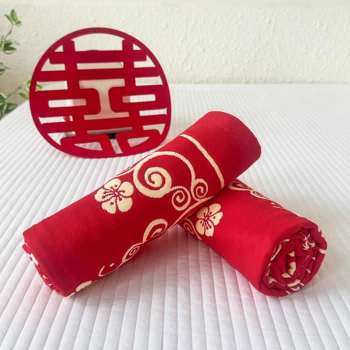 91家纺网 家纺一手货源 找家纺 悦然毛巾被 2025新款悦然三层大红枕巾婚庆三层全棉纯棉纱布枕巾 红妆喜事 52x78cm枕巾一只