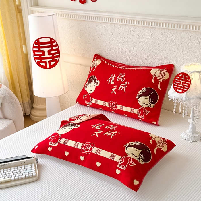 91家纺网 家纺一手货源 找家纺 悦然毛巾被 2025新款悦然三层大红枕巾婚庆三层全棉纯棉纱布枕巾 佳偶天成 52x78cm枕巾一只