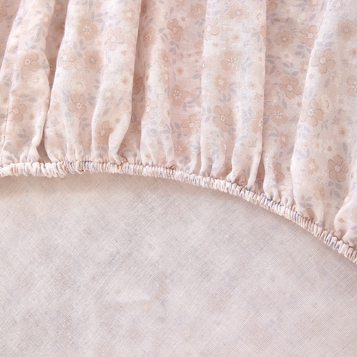 91家纺网 家纺一手货源 找家纺 锦罗绣 2025新款全棉双层纱印花系列单床笠 兔兔日记