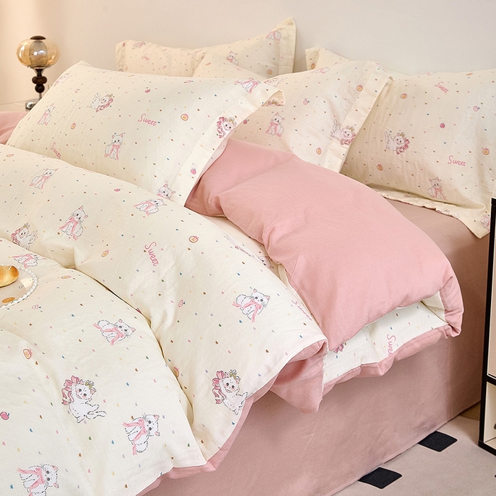 91家纺网 家纺一手货源 找家纺 2025新款全棉双层纱印花四件套（第二批）精灵猫咪