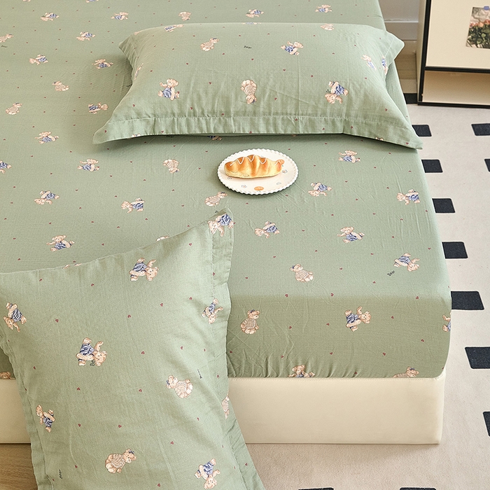 91家纺网 家纺一手货源 找家纺 锦罗绣 2025新款全棉双层纱印花系列单床笠 爱乐熊