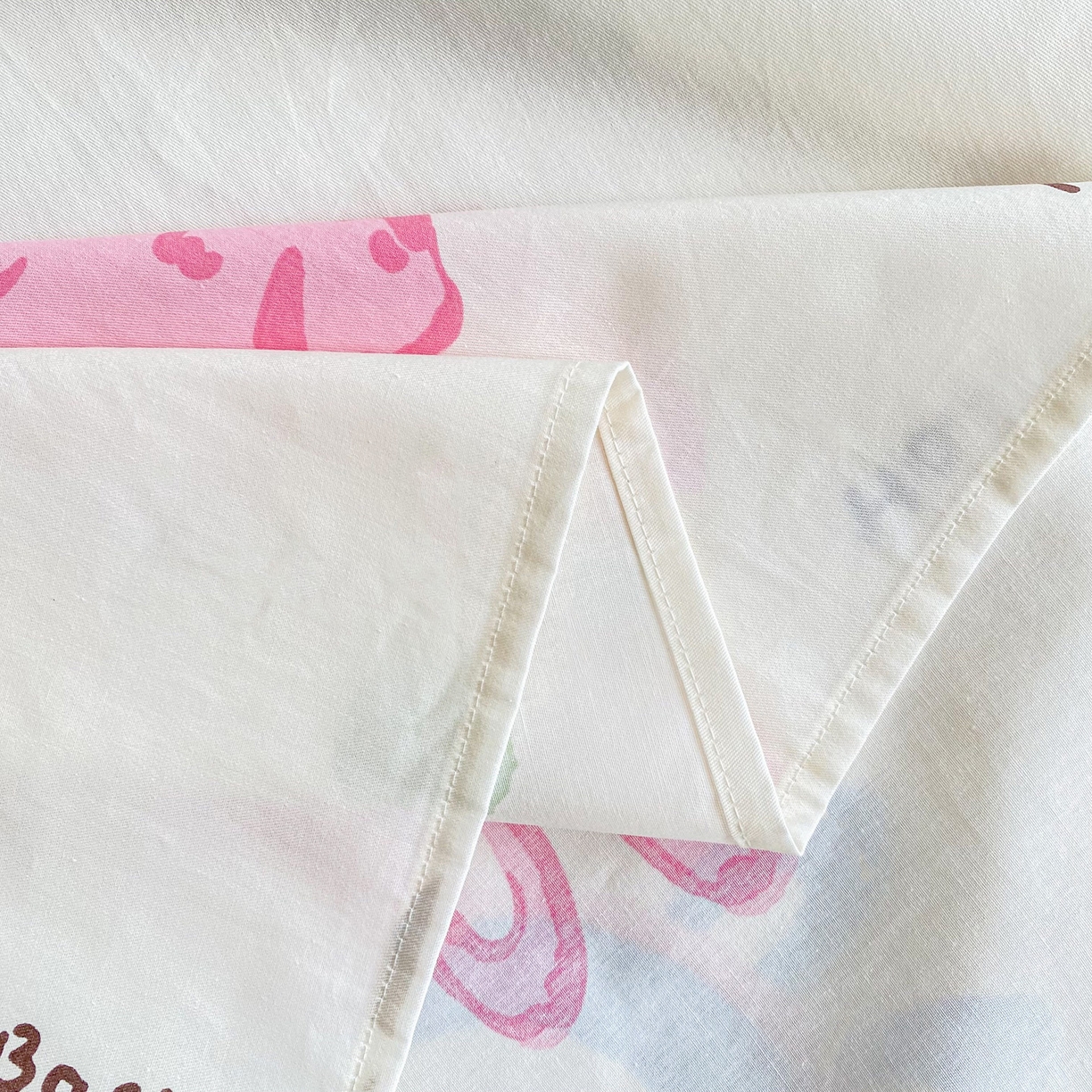 91家纺网 家纺一手货源 找家纺 金盛纺 2025新款13372全棉印花单品床单 彩萌布布