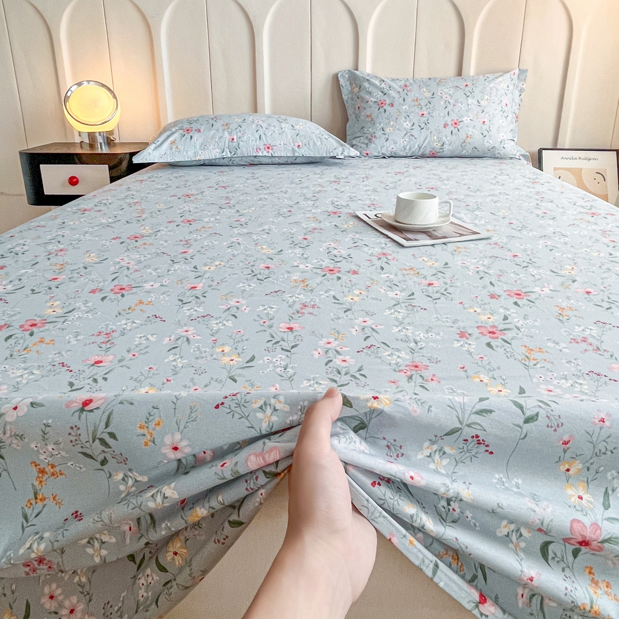 91家纺网 家纺一手货源 找家纺 金盛纺 2025新款13372全棉印花单品床单 芬芳满园