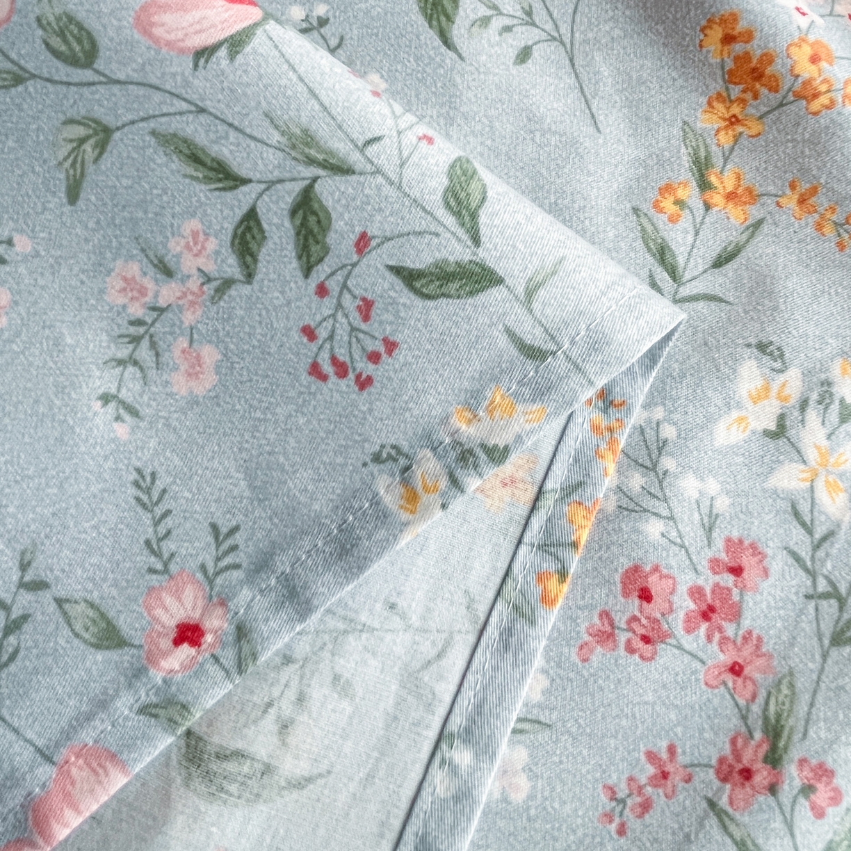 91家纺网 家纺一手货源 找家纺 金盛纺 2025新款13372全棉印花单品床单 芬芳满园