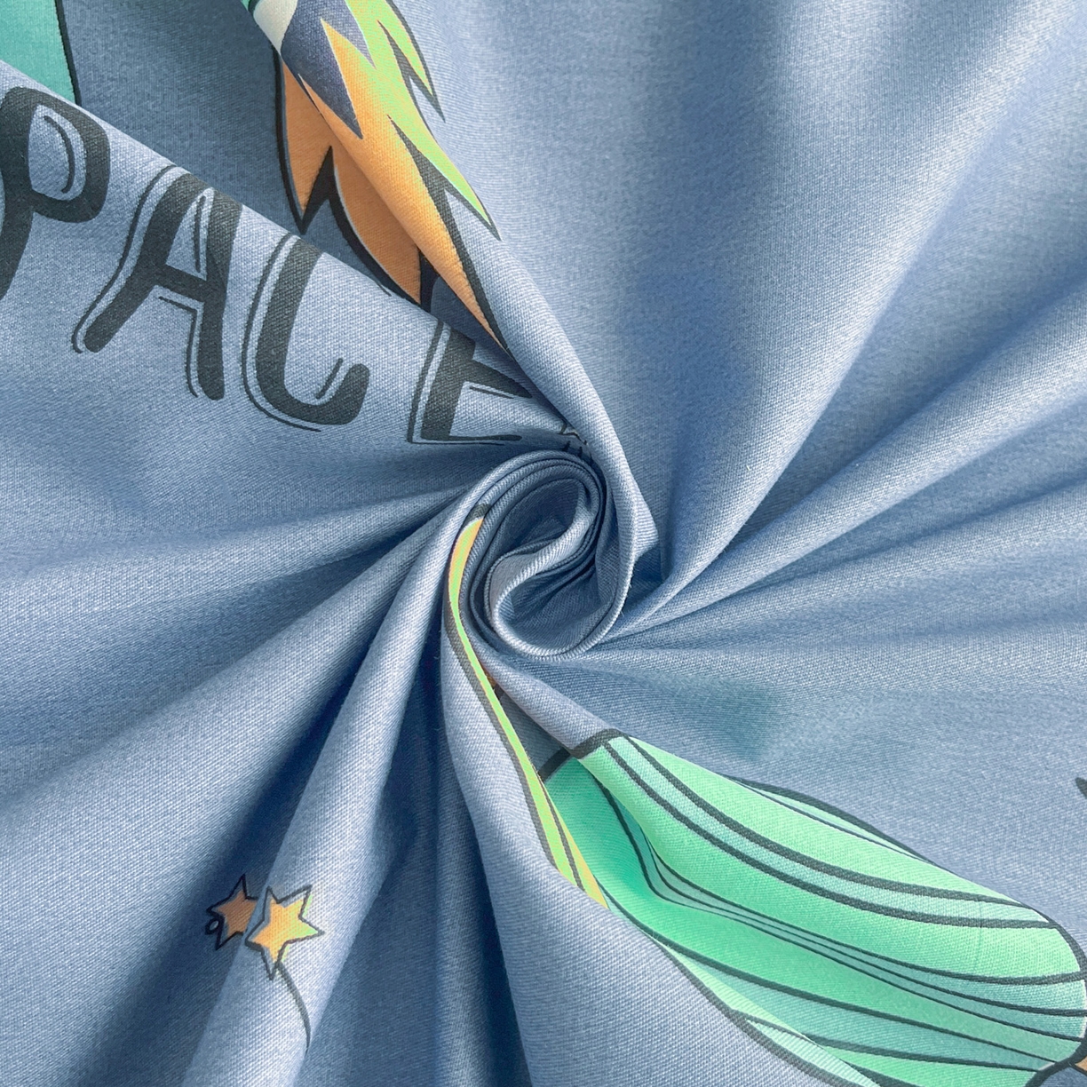 91家纺网 家纺一手货源 找家纺 金盛纺 2025新款13372全棉印花单品床单 环游太空