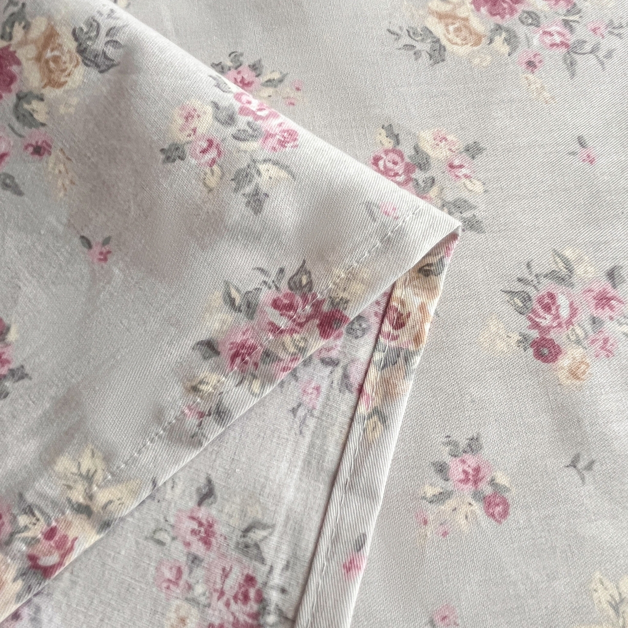 91家纺网 家纺一手货源 找家纺 金盛纺 2025新款13372全棉印花单品床单 浅浅花恋