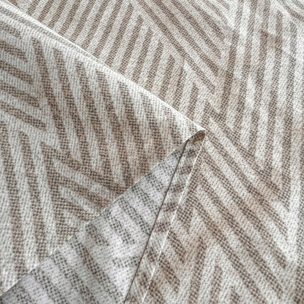 91家纺网 家纺一手货源 找家纺 金盛纺 2025新款13372全棉印花单品床单 线韵时尚