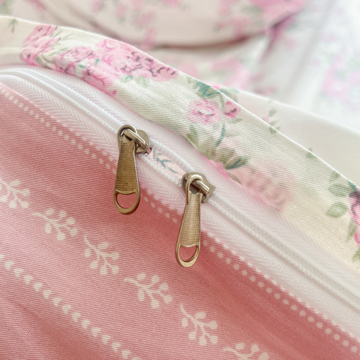 91家纺网 家纺一手货源 找家纺 金盛纺 2025新款13372全棉印花单品被套 苏菲-粉