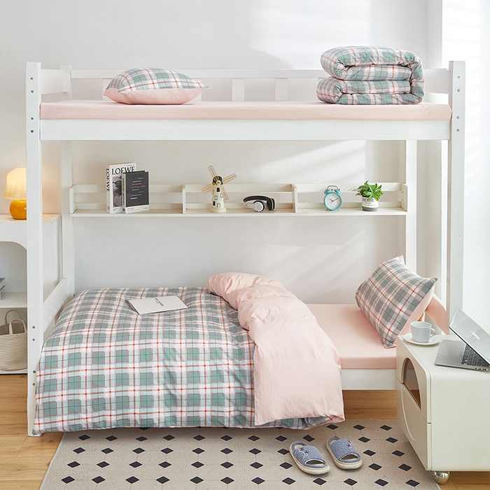 91家纺网 家纺一手货源 找家纺 恒科家纺 2025新款亲肤舒适小清新水洗棉四件套学生六件套-学生款宿舍六件套 格韵粉