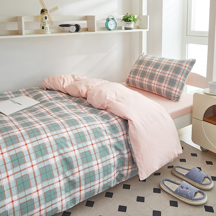 91家纺网 家纺一手货源 找家纺 恒科家纺 2025新款亲肤舒适小清新水洗棉四件套学生六件套-学生款宿舍六件套 格韵粉