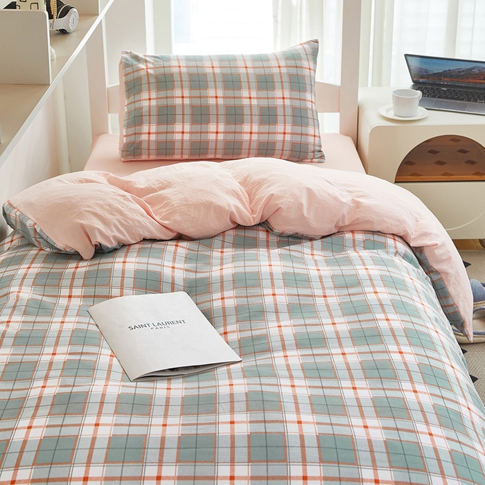 91家纺网 家纺一手货源 找家纺 恒科家纺 2025新款亲肤舒适小清新水洗棉四件套学生六件套-学生款宿舍六件套 格韵粉