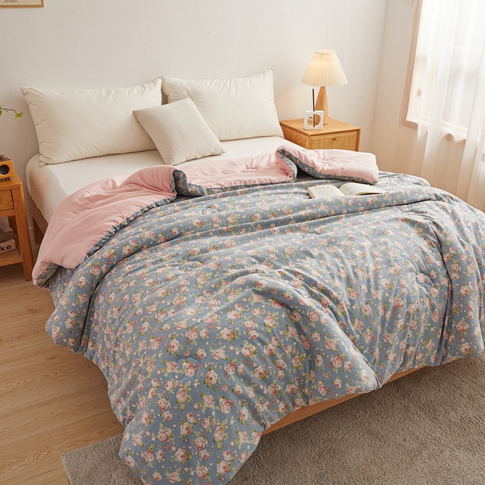 91家纺网 家纺一手货源 找家纺 爱屋及屋 2025新款小清新棉花被春秋被夏被被子被芯 玫瑰花园