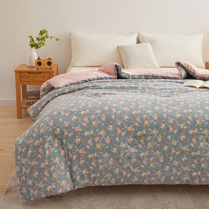 91家纺网 家纺一手货源 找家纺 爱屋及屋 2025新款小清新棉花被春秋被夏被被子被芯 玫瑰花园