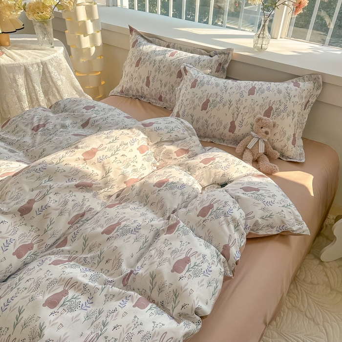 91家纺网 家纺一手货源 找家纺 爱彼家纺 2025新款加厚法式印花四件套 法式萌兔花园