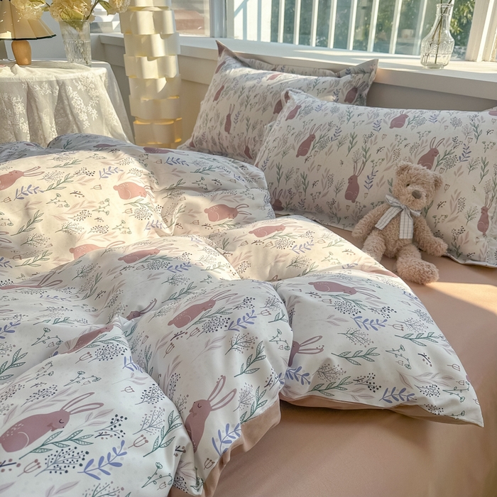 91家纺网 家纺一手货源 找家纺 爱彼家纺 2025新款加厚法式印花四件套 法式萌兔花园