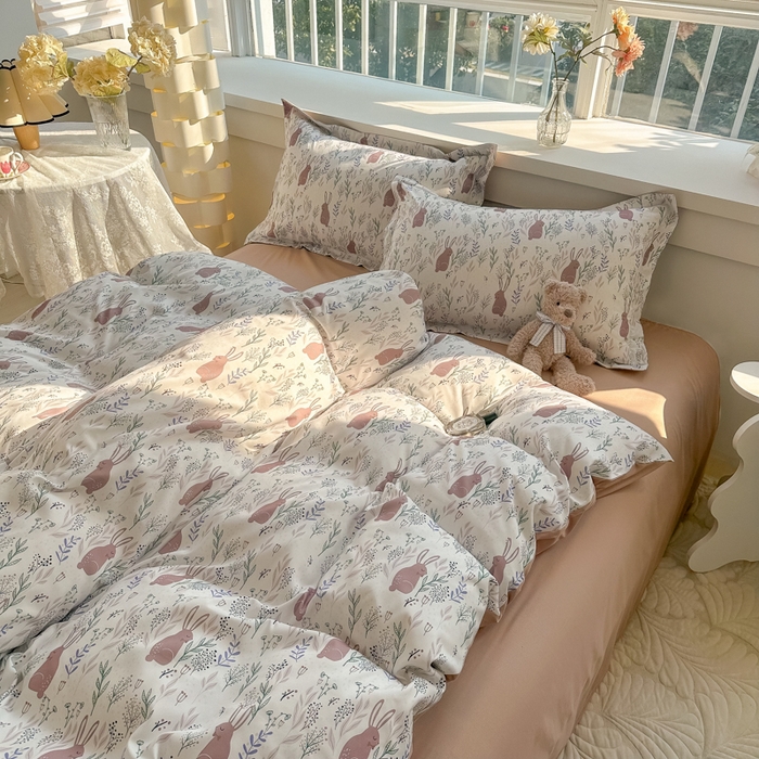 91家纺网 家纺一手货源 找家纺 爱彼家纺 2025新款加厚法式印花四件套 法式萌兔花园