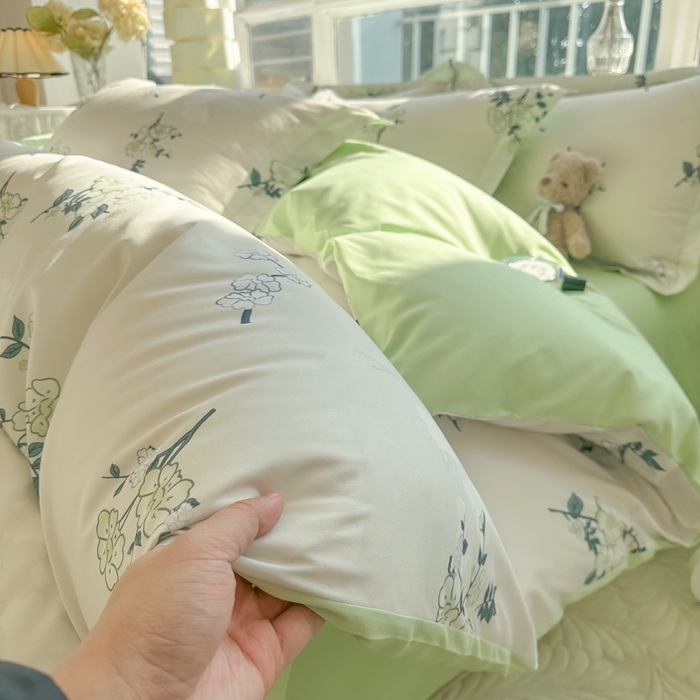 91家纺网 家纺一手货源 找家纺 爱彼家纺 2025新款加厚法式印花四件套 法式春意盎然