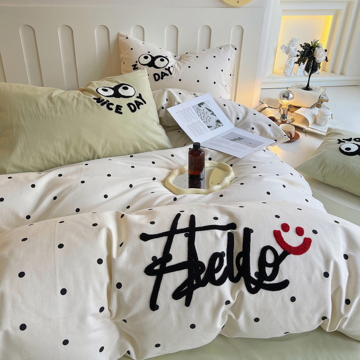 91家纺网 家纺一手货源 找家纺 炫拼家纺 2025新款全棉磨毛ins风毛巾绣纯棉四件套-hello系列 hello-悠然