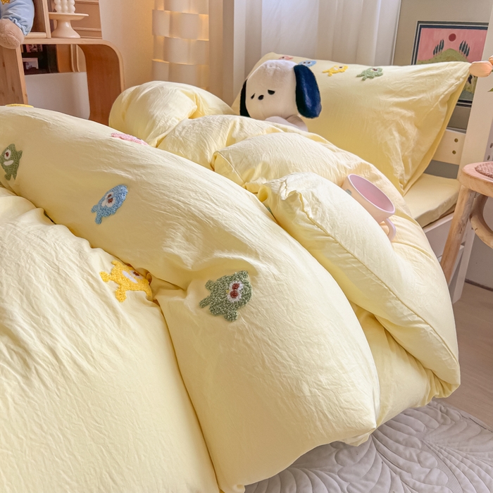 91家纺网 家纺一手货源 找家纺 爱彼家纺 2025新款超柔水洗棉怪兽毛巾绣学生宿舍三件套上下铺三件套 怪兽-奶黄