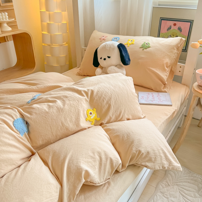 91家纺网 家纺一手货源 找家纺 爱彼家纺 2025新款超柔水洗棉怪兽毛巾绣学生宿舍三件套上下铺三件套 怪兽-奶咖