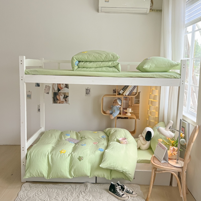 91家纺网 家纺一手货源 找家纺 爱彼家纺 2025新款超柔水洗棉怪兽毛巾绣学生宿舍三件套上下铺三件套 怪兽-果绿