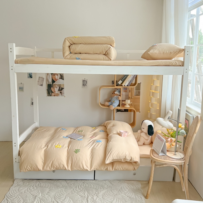 91家纺网 家纺一手货源 找家纺 爱彼家纺 2025新款超柔水洗棉怪兽毛巾绣学生宿舍三件套上下铺三件套 怪兽-奶咖