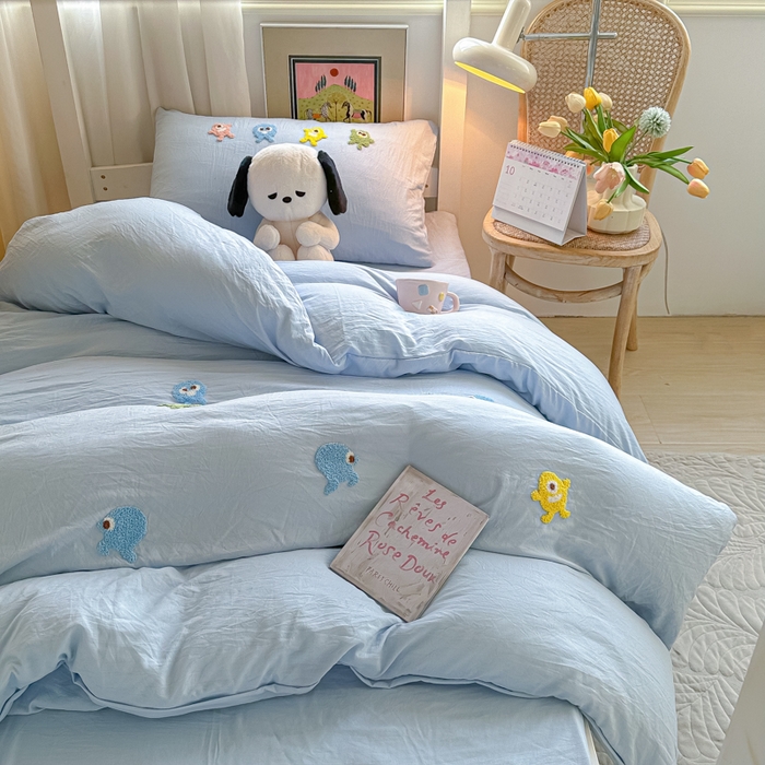 91家纺网 家纺一手货源 找家纺 爱彼家纺 2025新款超柔水洗棉怪兽毛巾绣学生宿舍三件套上下铺三件套 怪兽-天空兰