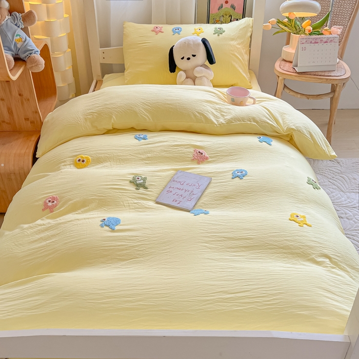 91家纺网 家纺一手货源 找家纺 爱彼家纺 2025新款超柔水洗棉怪兽毛巾绣学生宿舍三件套上下铺三件套 怪兽-奶黄