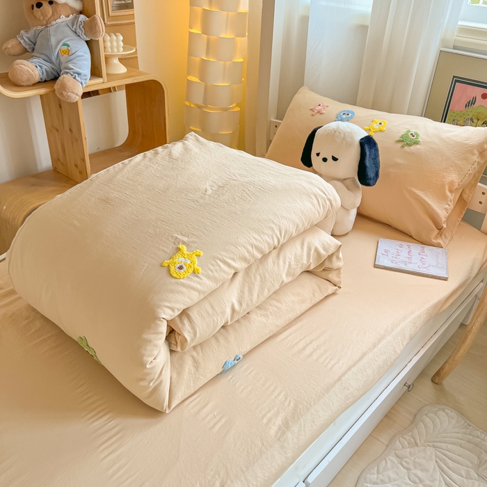 91家纺网 家纺一手货源 找家纺 爱彼家纺 2025新款超柔水洗棉怪兽毛巾绣学生宿舍三件套上下铺三件套 怪兽-奶咖