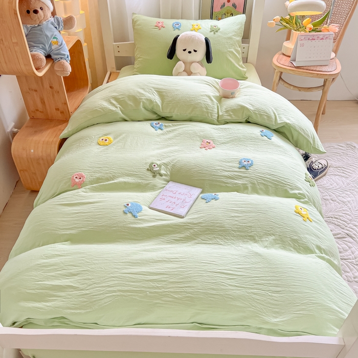 91家纺网 家纺一手货源 找家纺 爱彼家纺 2025新款超柔水洗棉怪兽毛巾绣学生宿舍三件套上下铺三件套 怪兽-果绿