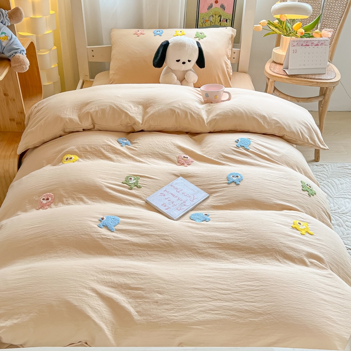 91家纺网 家纺一手货源 找家纺 爱彼家纺 2025新款超柔水洗棉怪兽毛巾绣学生宿舍三件套上下铺三件套 怪兽-奶咖