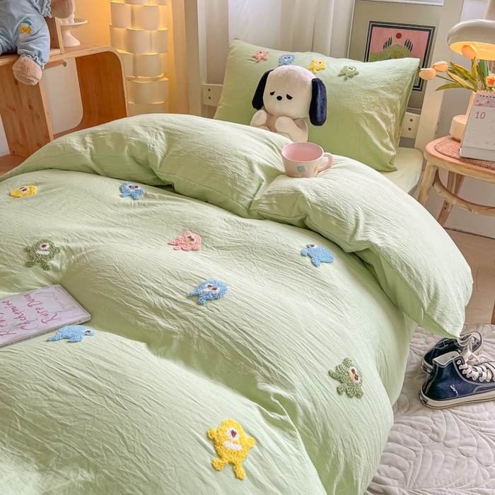 91家纺网 家纺一手货源 找家纺 爱彼家纺 2025新款超柔水洗棉怪兽毛巾绣学生宿舍三件套上下铺三件套 怪兽-果绿