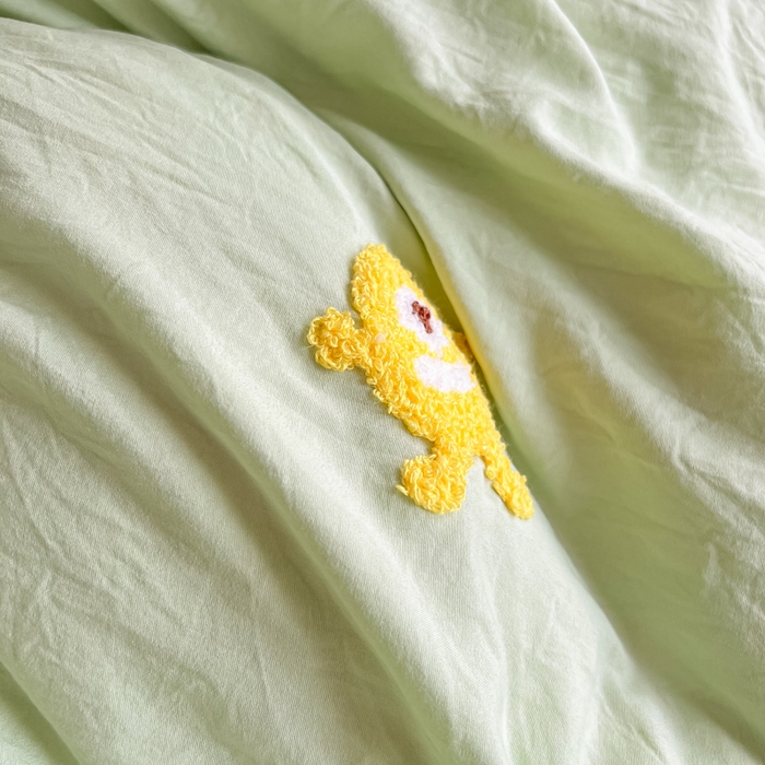 91家纺网 家纺一手货源 找家纺 爱彼家纺 2025新款超柔水洗棉怪兽毛巾绣学生宿舍三件套上下铺三件套 怪兽-果绿