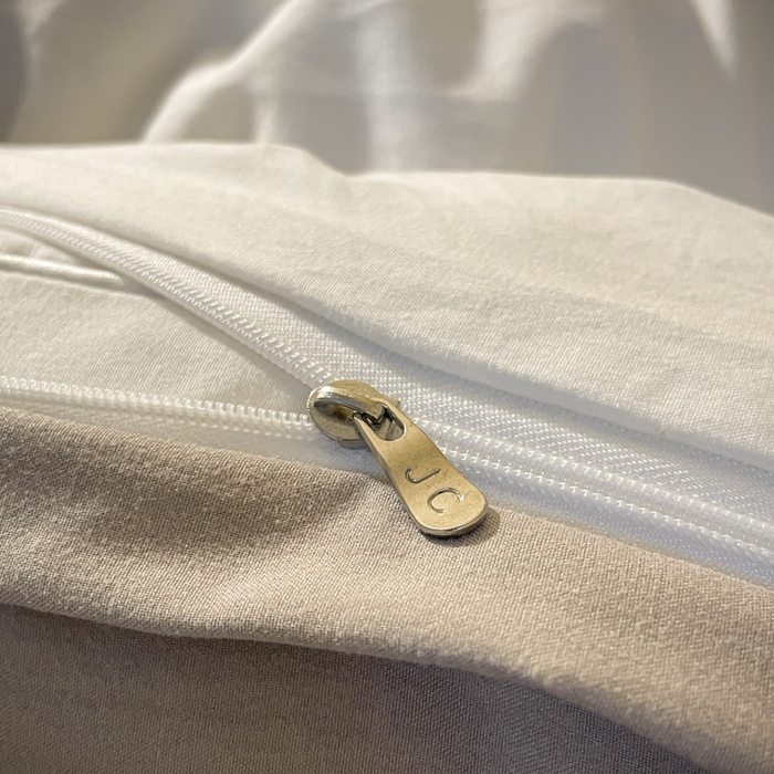 91家纺网 家纺一手货源 找家纺 爱彼家纺 2025新款加厚法式印花学生宿舍三件套上下铺三件套 波点熊