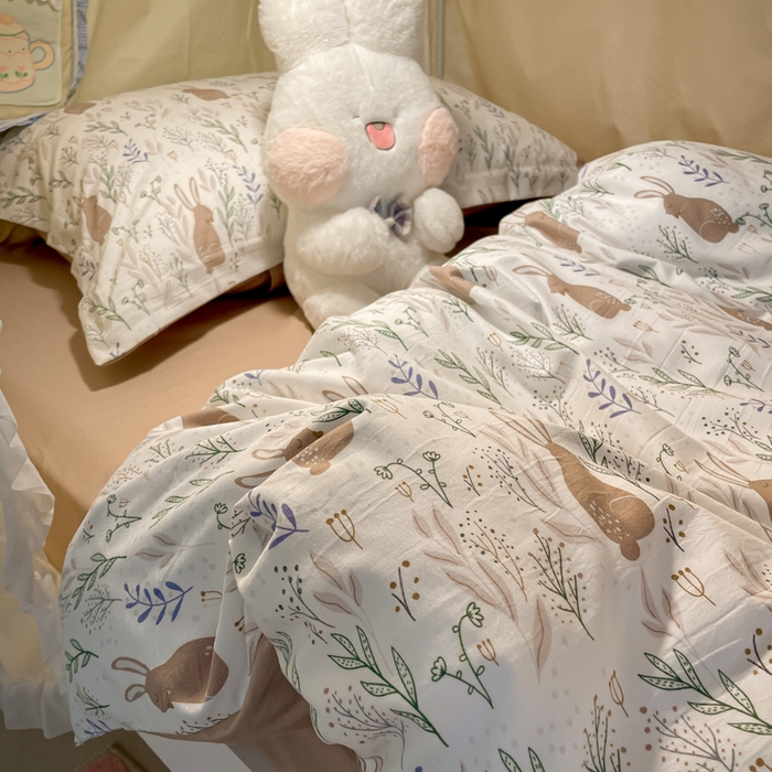 91家纺网 家纺一手货源 找家纺 爱彼家纺 2025新款加厚法式印花学生宿舍三件套上下铺三件套 萌兔花园