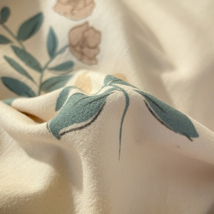 91家纺网 家纺一手货源 找家纺 爱彼家纺 2025新款加厚法式印花学生宿舍三件套上下铺三件套 花意恋