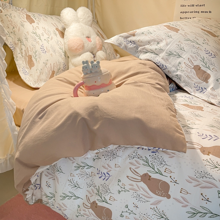 91家纺网 家纺一手货源 找家纺 爱彼家纺 2025新款加厚法式印花学生宿舍三件套上下铺三件套 萌兔花园